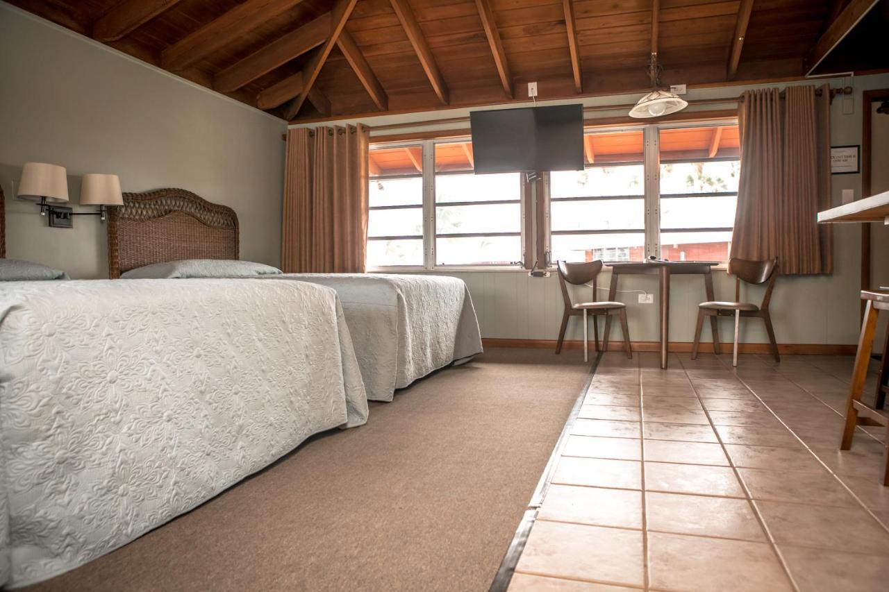 Ragged Edge Resort & Marina Исламорада Екстериор снимка