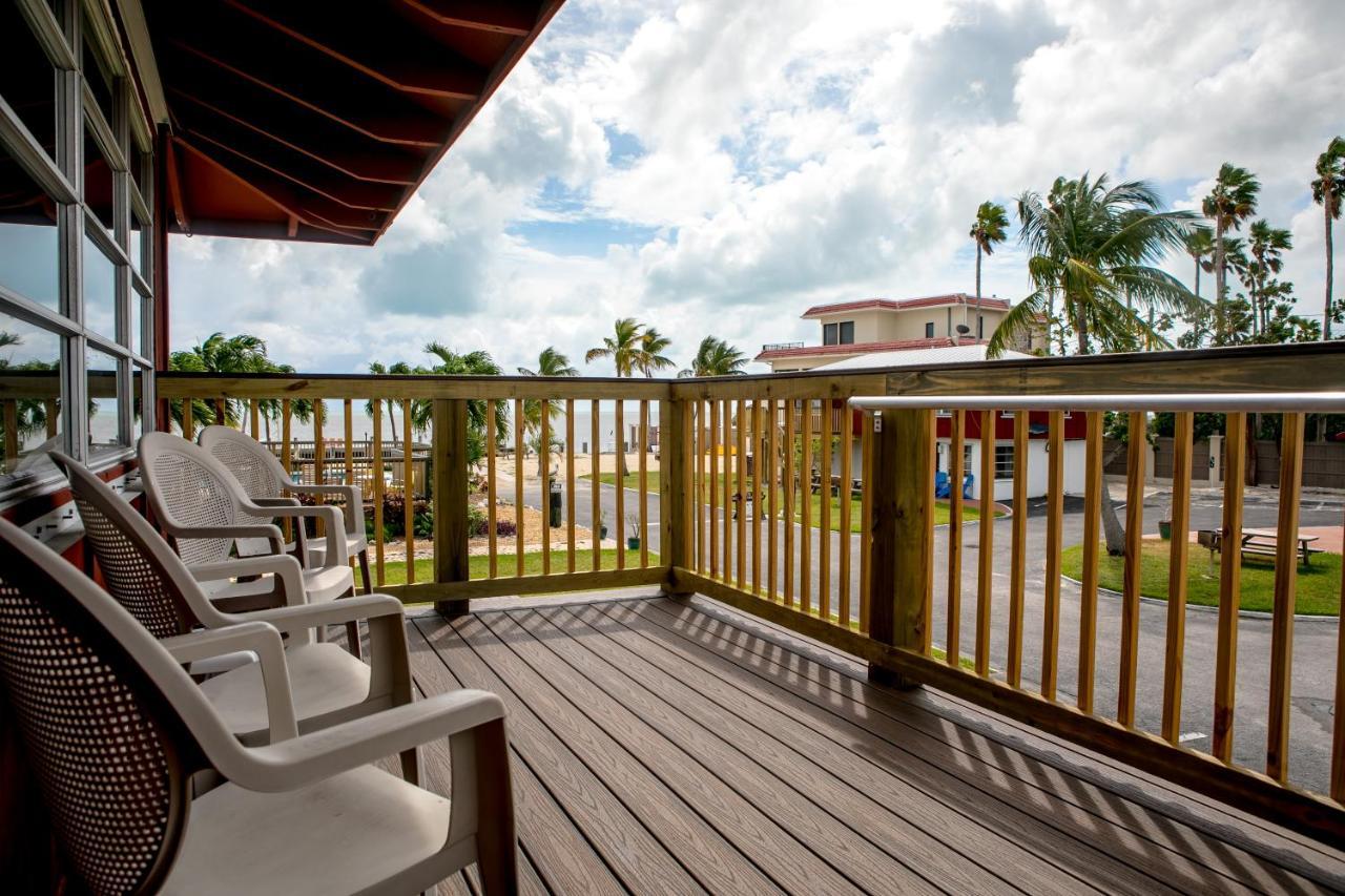 Ragged Edge Resort & Marina Исламорада Екстериор снимка